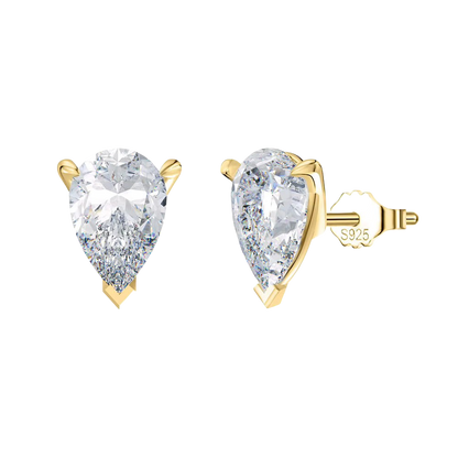 Aretes de Anabellé Jewerly con moissanita corte pera en plata de ley 925 bañada en oro